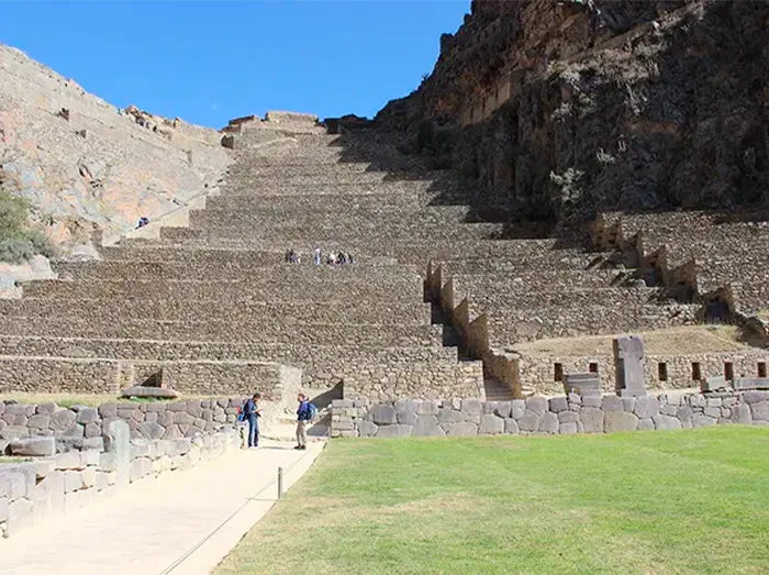 Sitio arqueológico Ollantaytambo en tours Cusco